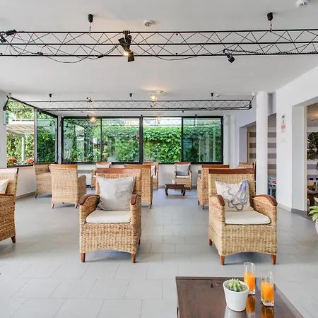 Nanni - Dependance Hotel 3*